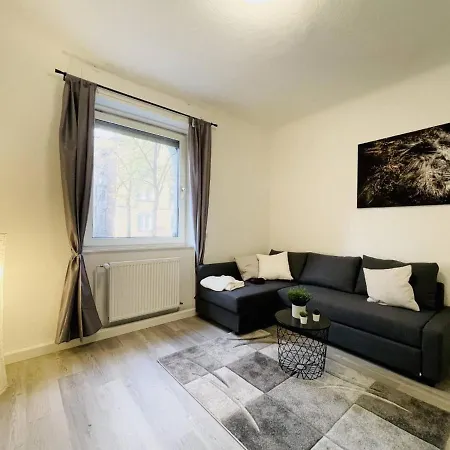 Newly Furnished Beautiful In The Center With Smart Tv Lägenhet Stuttgart